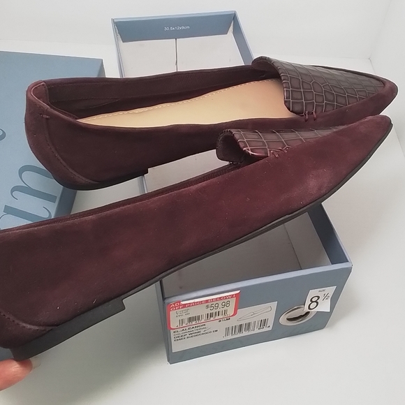 NEW IN BOX Deep Wine Flat Loafers Comfy Women's Shoes Size 8,5 - Picture 8 of 12